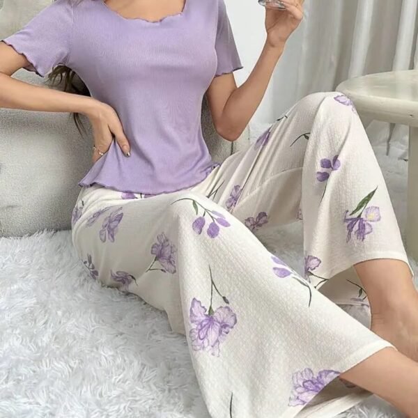 Pijama bənövşəyi güllü