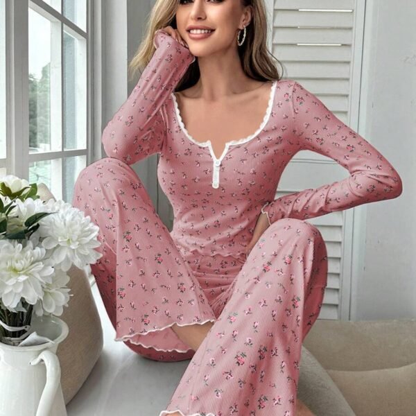Pijama çəhrayı güllü