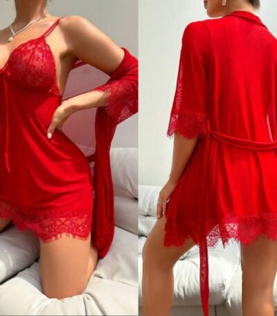 Fantazi qırmızı tüllü