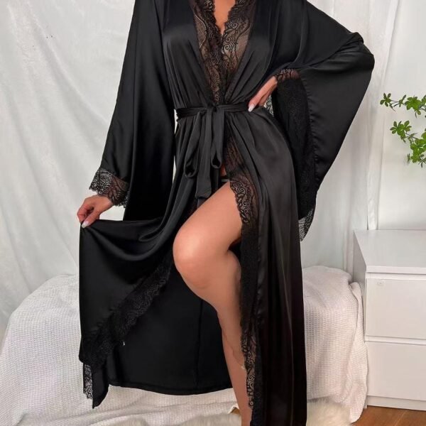 Xalat qara saten krujevalı