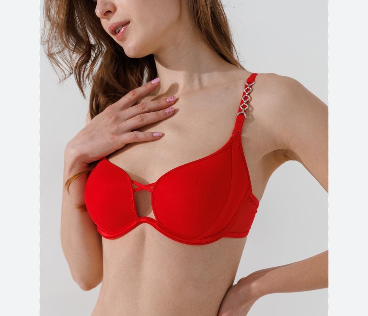 Bustqalter qırmızı qaşlı Bustqalter qırmızı qaşlı