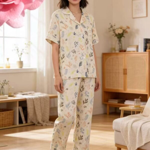 Pijama rəngli yarpaqlı şalvarlı